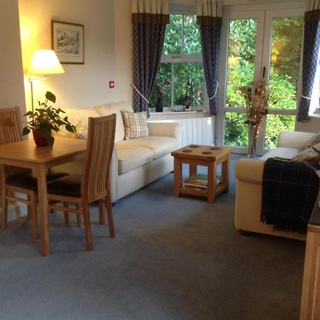 Lyndhurst Guest House Ulverston Bagian luar foto