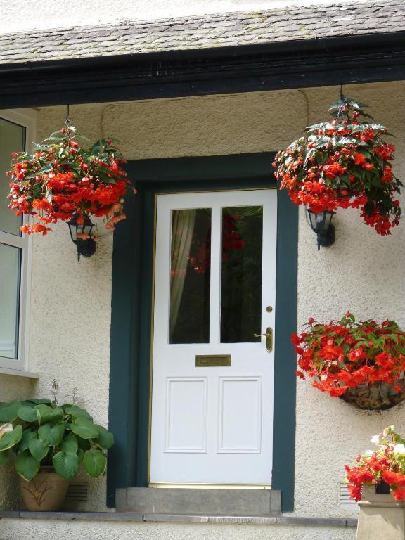 Lyndhurst Guest House Ulverston Bagian luar foto
