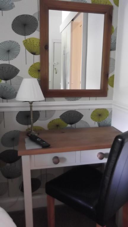 Lyndhurst Guest House Ulverston Bagian luar foto