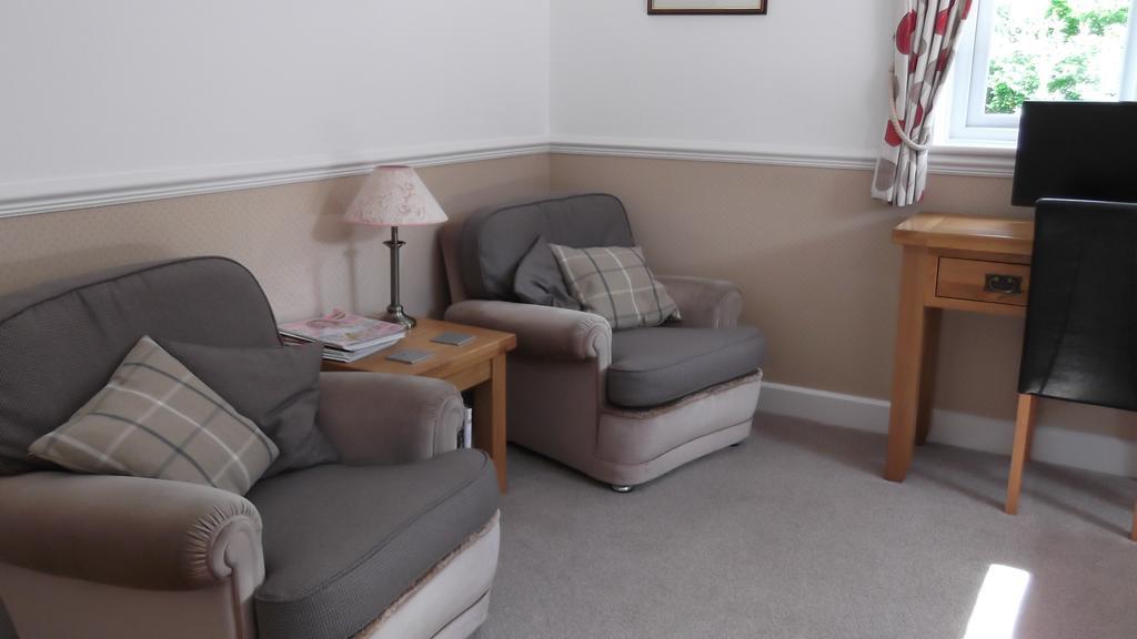 Lyndhurst Guest House Ulverston Bagian luar foto